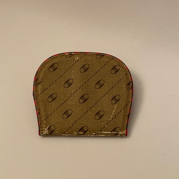 Gucci Accessory Collection Rounded Pouch Compact - Picture 10 of 13